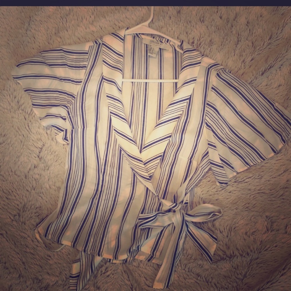 Forever 21 Contemporary Blouse